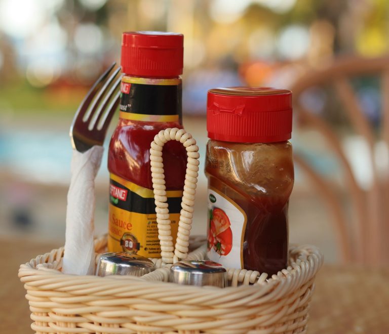 Vegetarian & Jain Safari Food Guide for Hindi Speakers -- Photo by Steve Musembi on Pexels