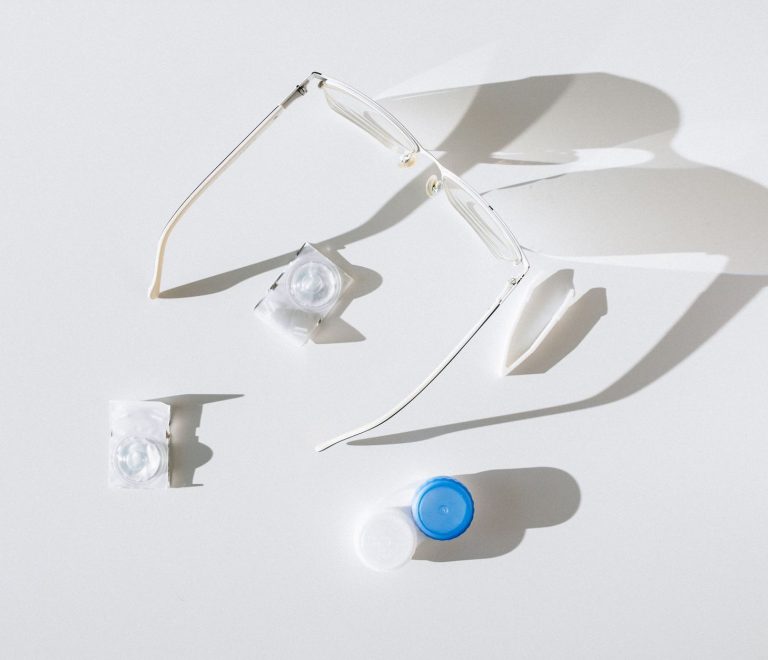Can You Wear Contact Lenses Safari: 9 Eye Tips -- Photo by Nataliya Vaitkevich on Pexels