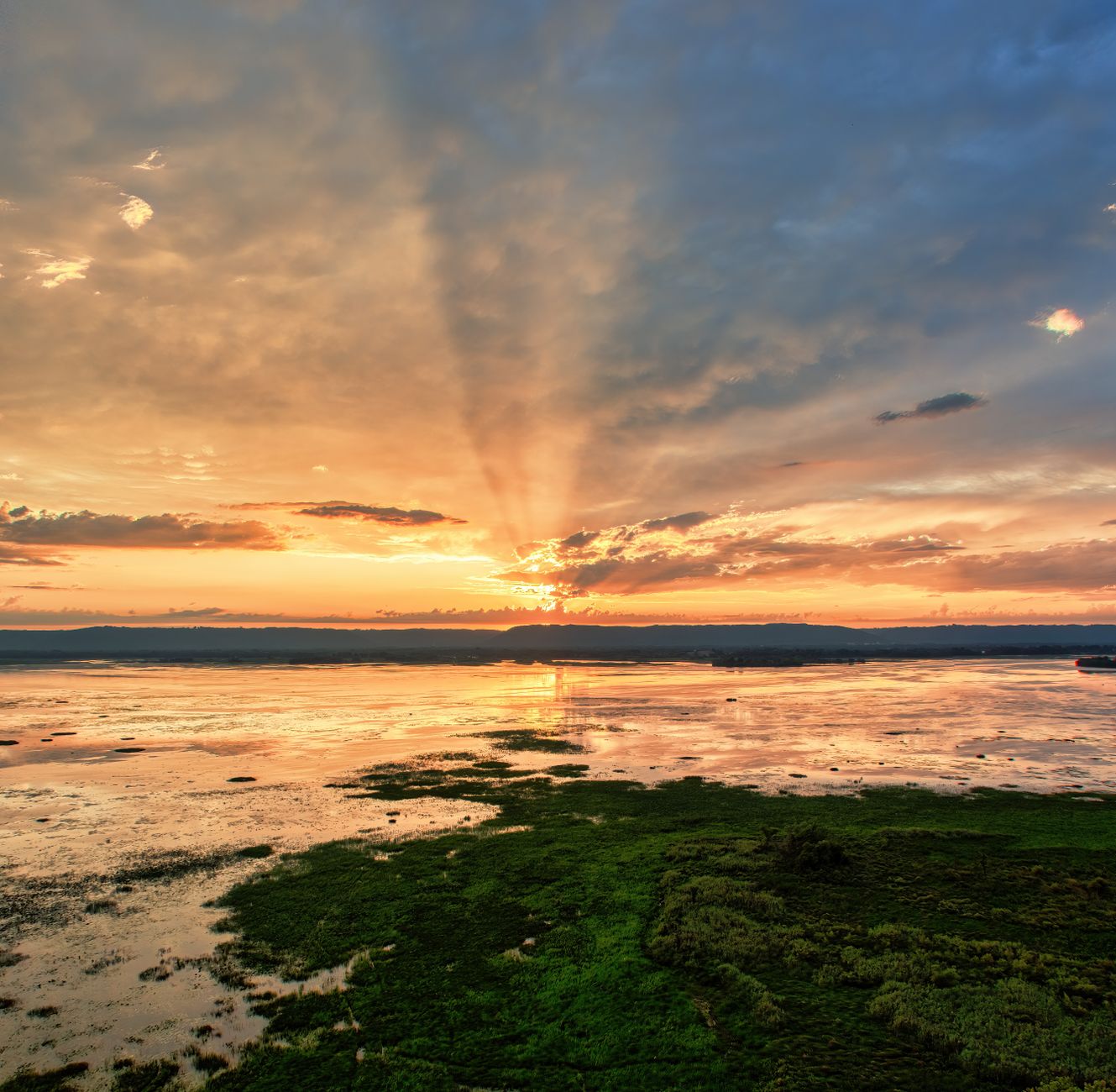 Lake Nakuru: Can I Picnic Safely With Children? -- Photo by Tom Fisk on Pexels