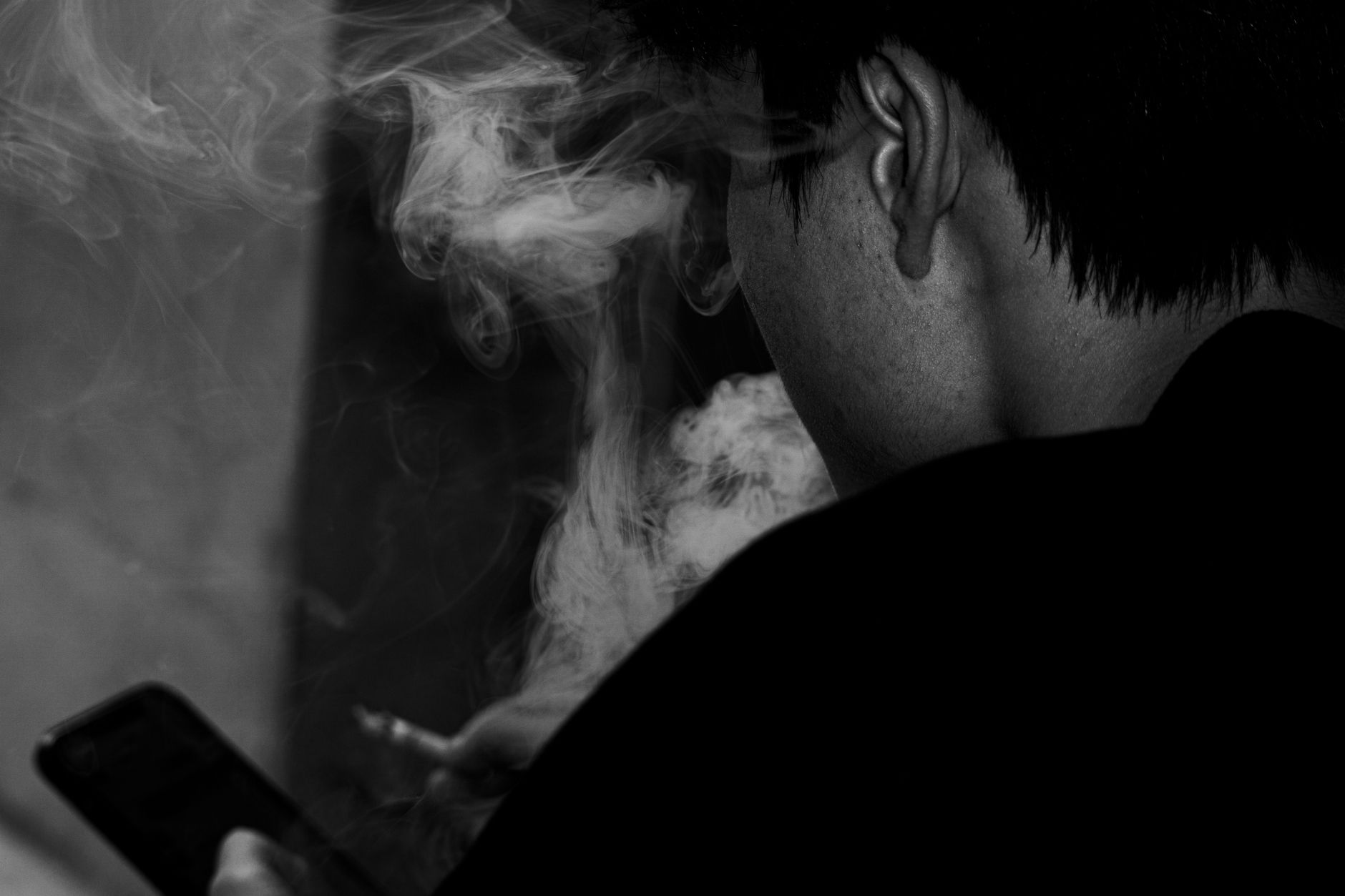 Is Vape Legal in Kenya: Rules for Safari Travelers -- Photo by Yoda on Pexels